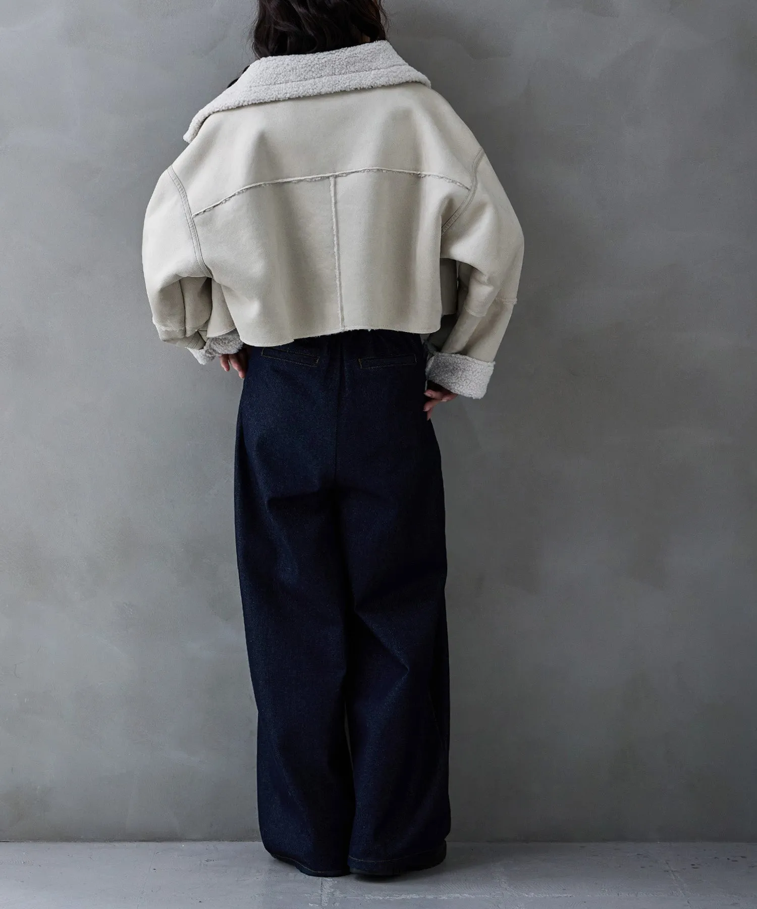 Fake mouton short flight jacket