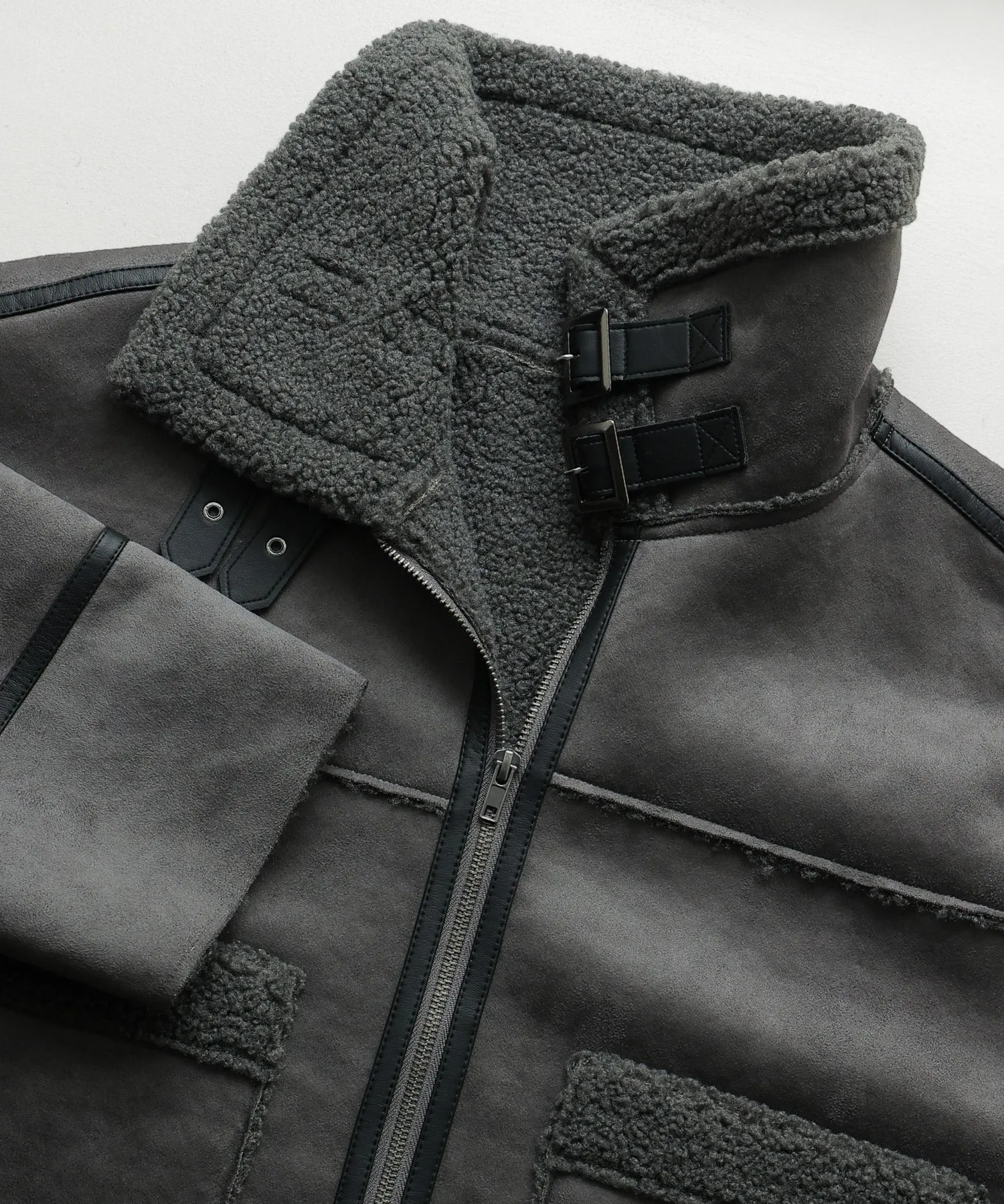 Fake mouton short flight jacket
