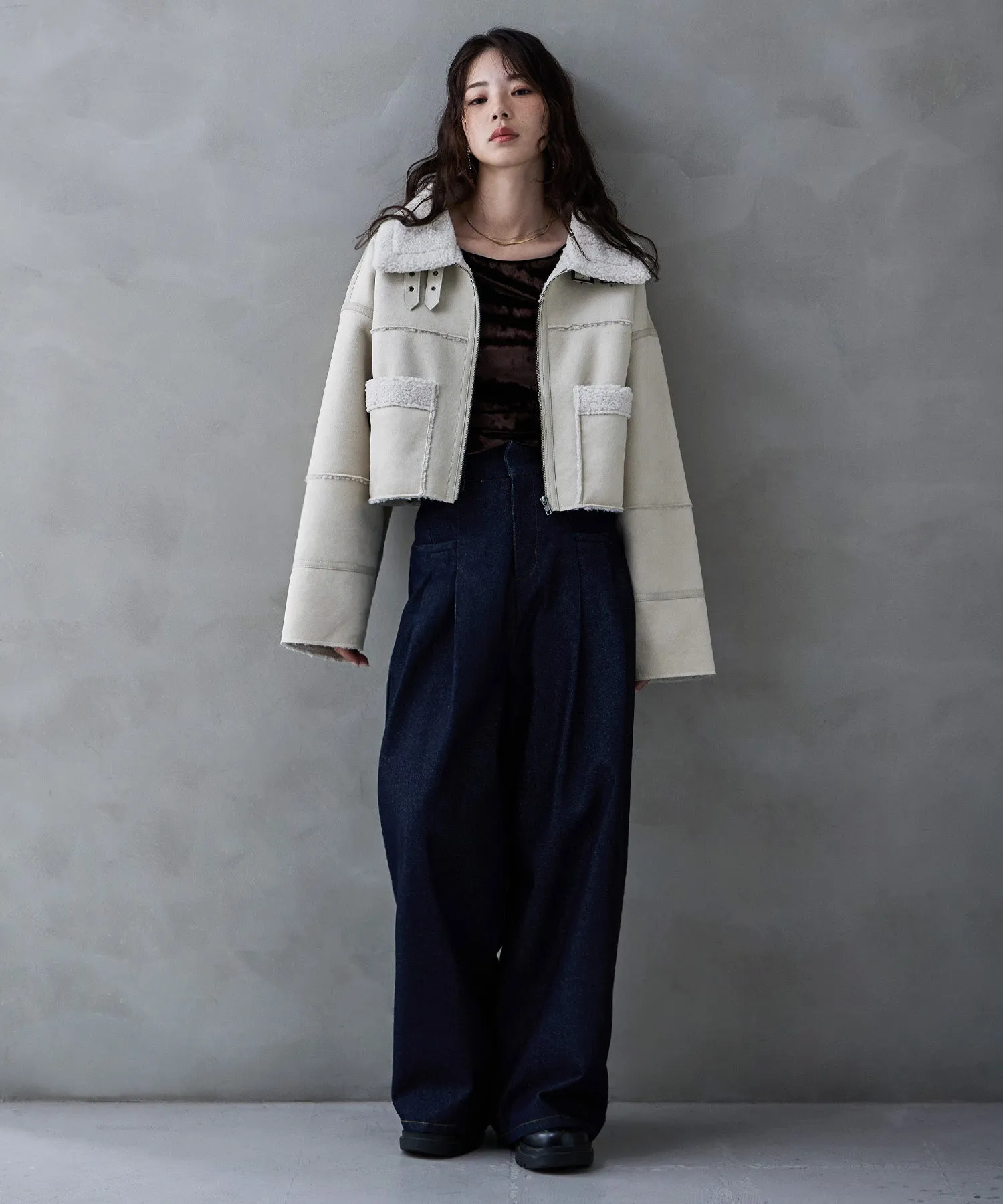 Fake mouton short flight jacket