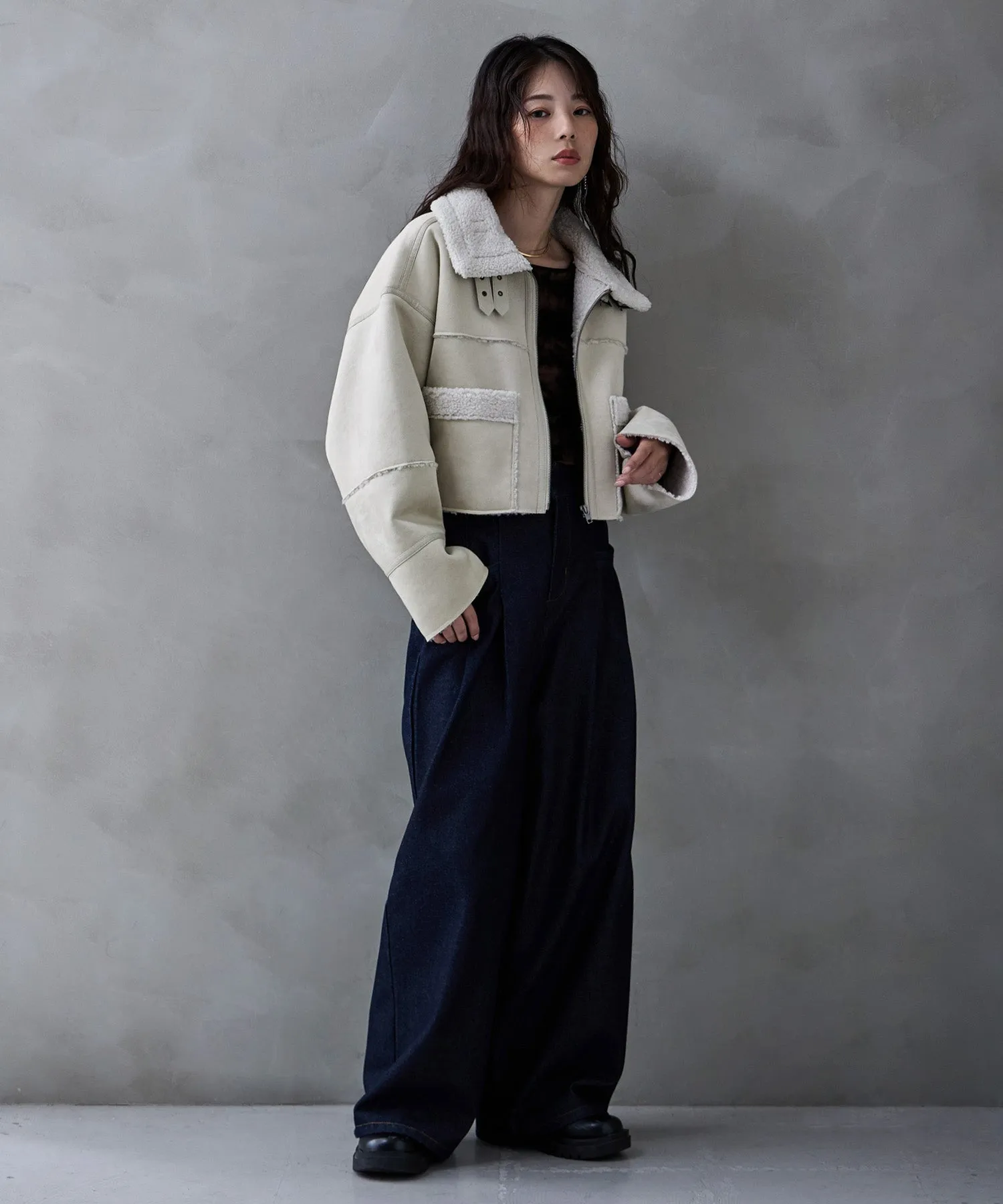 Fake mouton short flight jacket