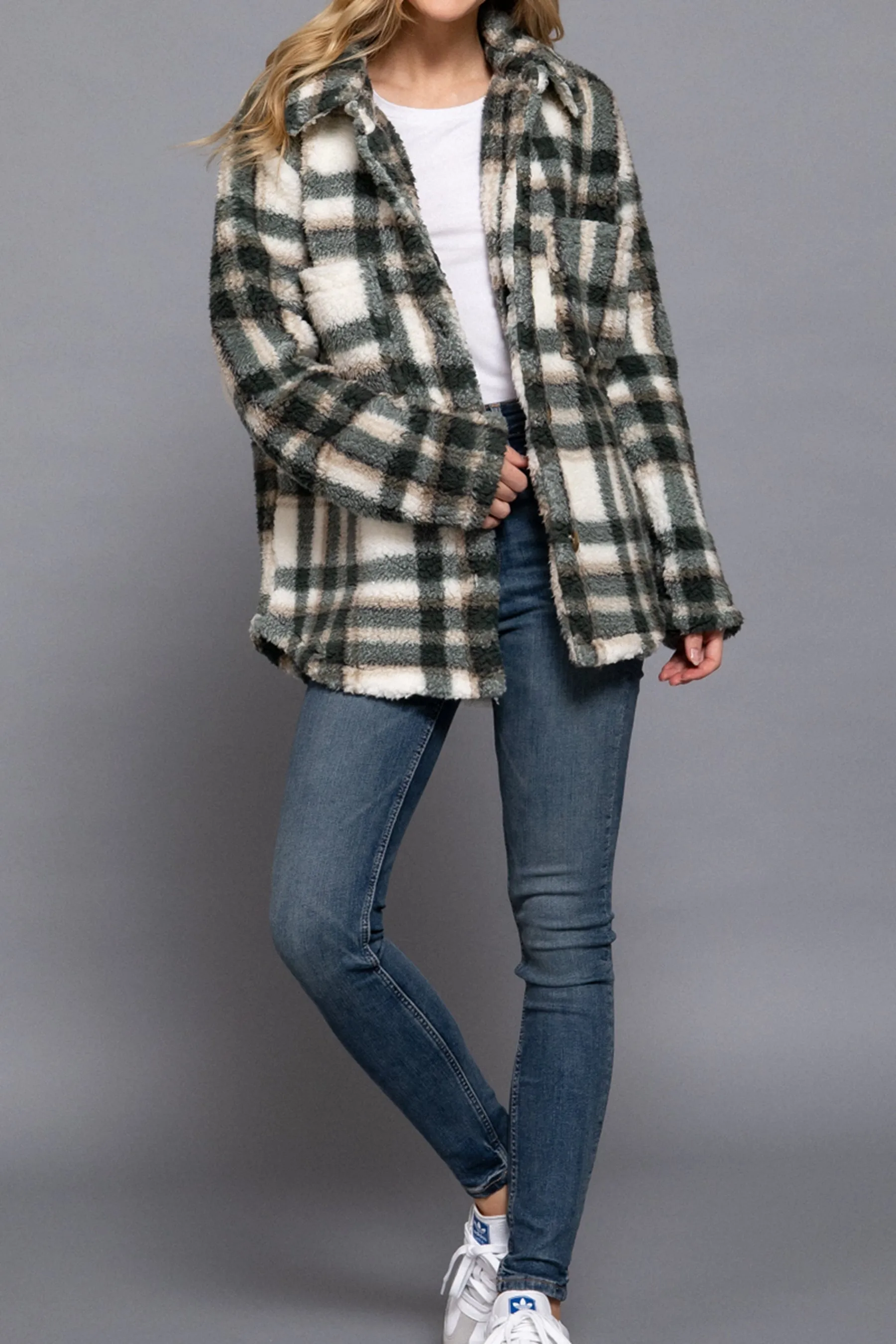 Women's Button Down Oversized Printed Faux Fur Jacket - Long Sleeve, Polyester